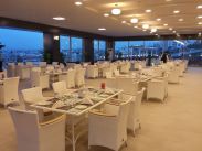 Indoor-Dining-area